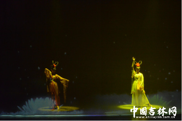 0《长白风情》尽显地域特色 2_副本.jpg 0《长白风情》尽显地域特色 2_副本.jpg