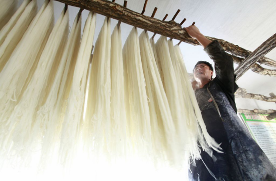 铜奖:《冷冻粉丝》 作者:王法琴 铜奖:《冷冻粉丝》 作者:王法琴