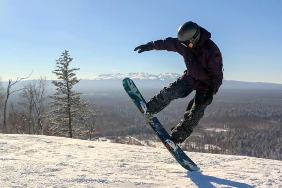 铜奖:《跳 跃》 作者:王明迪 铜奖:《跳 跃》 作者:王明迪